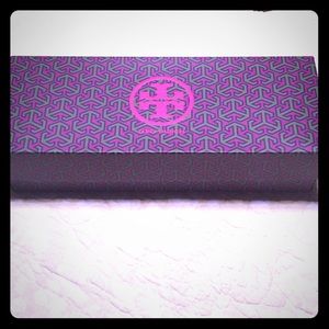 Tory Burch flip flop shoe box